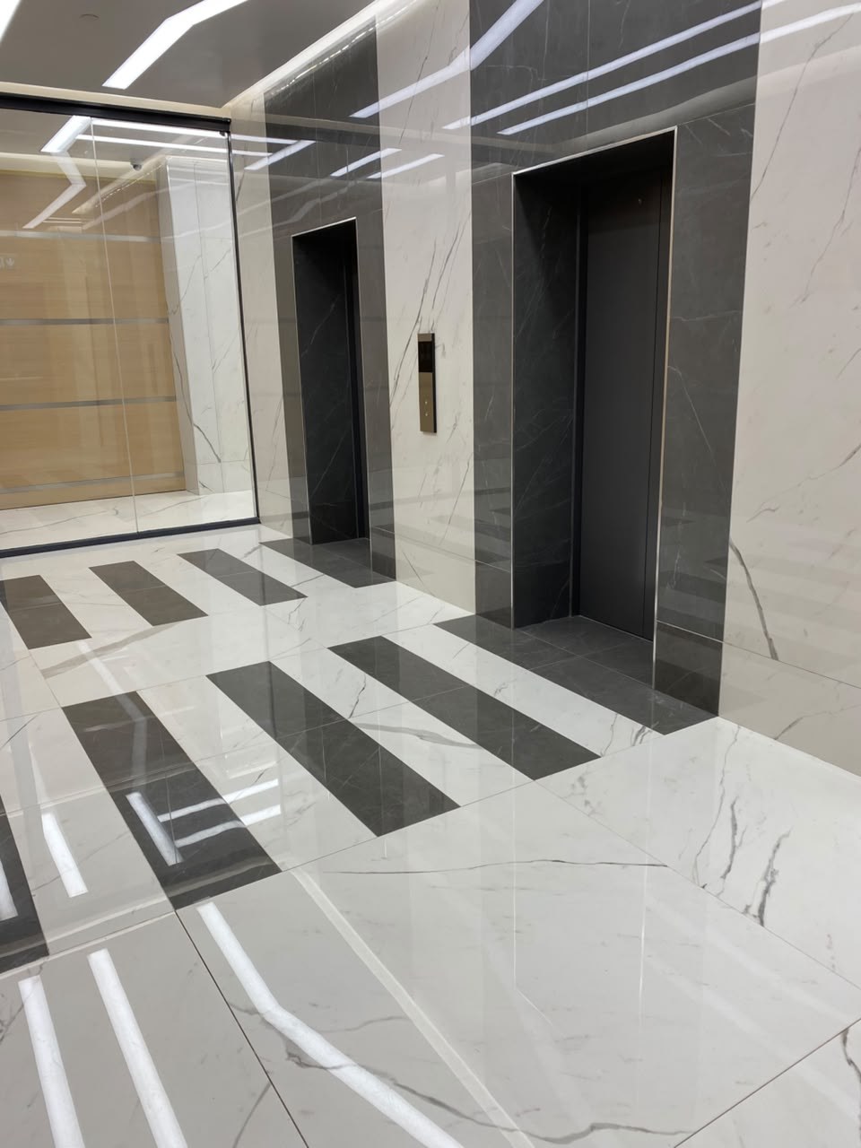 Africa Reinsurance HQ, Abuja, lift lobby